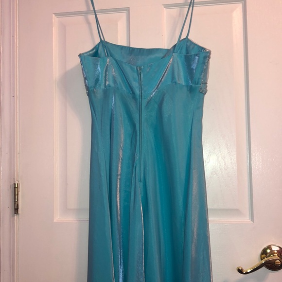 Prom dress - Picture 4 of 5